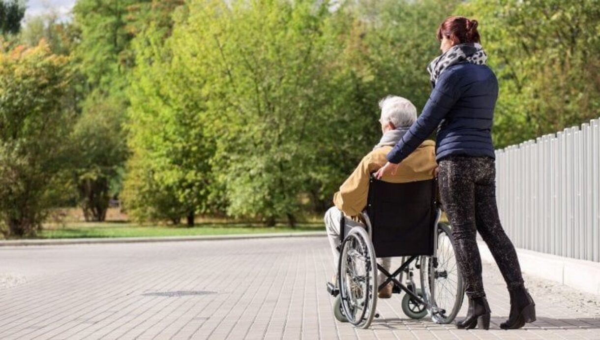 Anziani e disabili, ecco quando la RSA la paga lo Stato